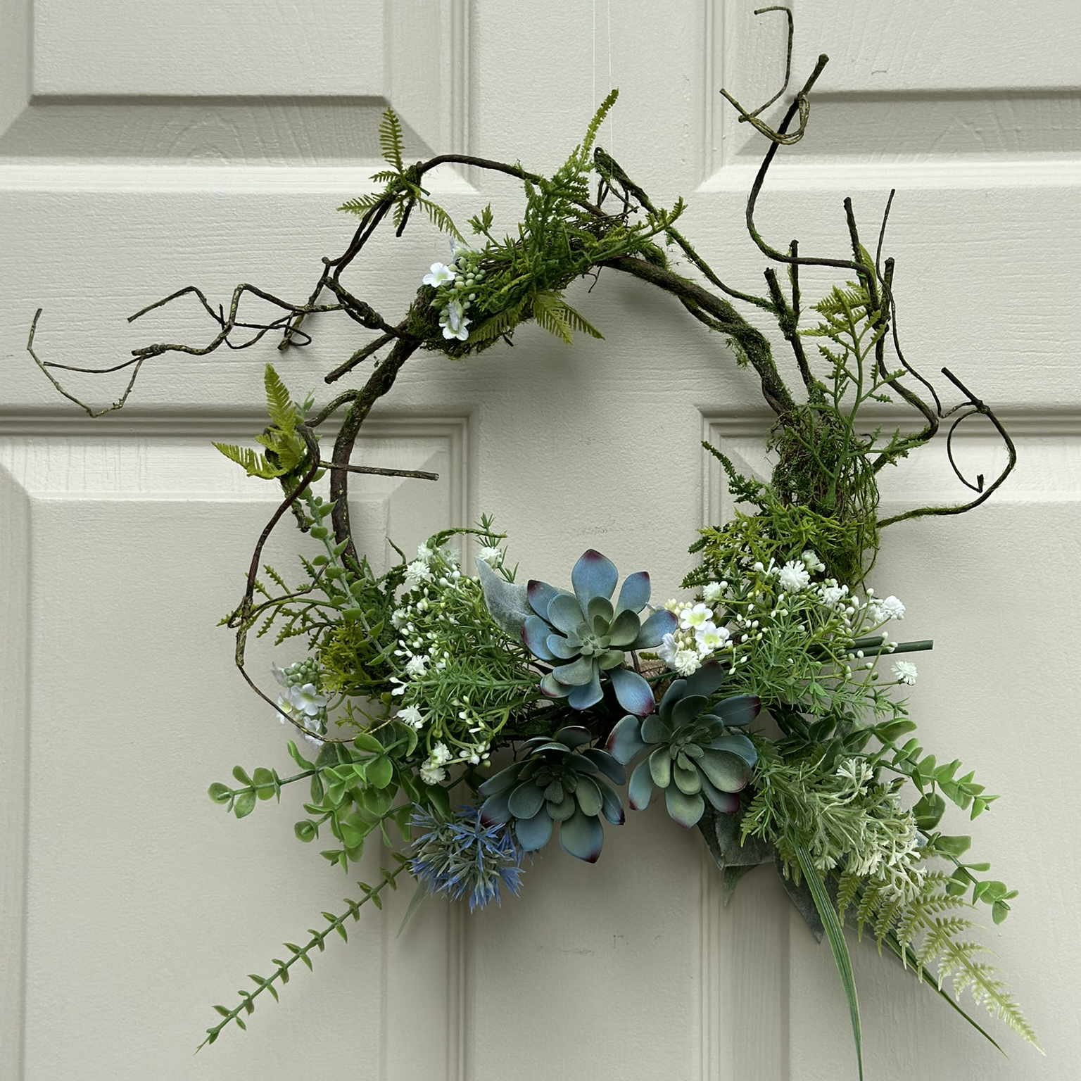 WREATH FERN/MOSS/SUCCULENT